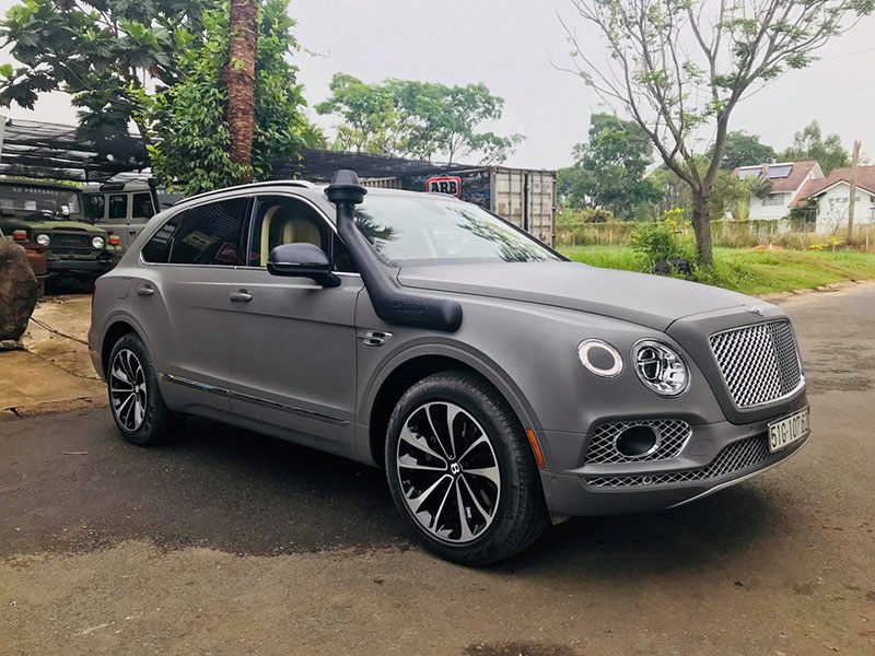 Độ ống thở cho SUV hạng sang - thú chơi dị của đại gia Việt